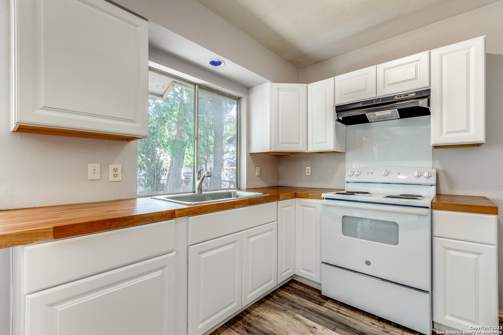 827 Spring Park San Antonio TX 78227