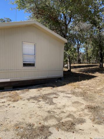 408 Oak Hollow La Vernia TX 78121
