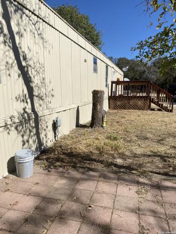 408 Oak Hollow La Vernia TX 78121