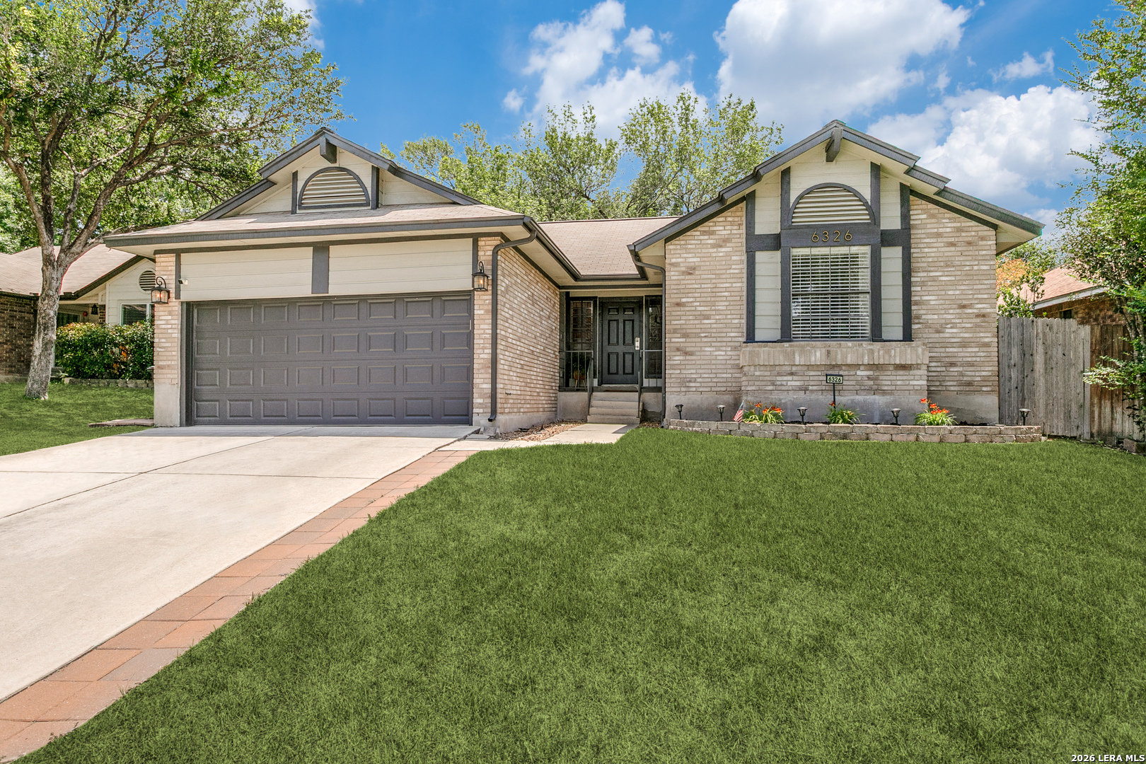 6326 Scrub Jay San Antonio TX 78240