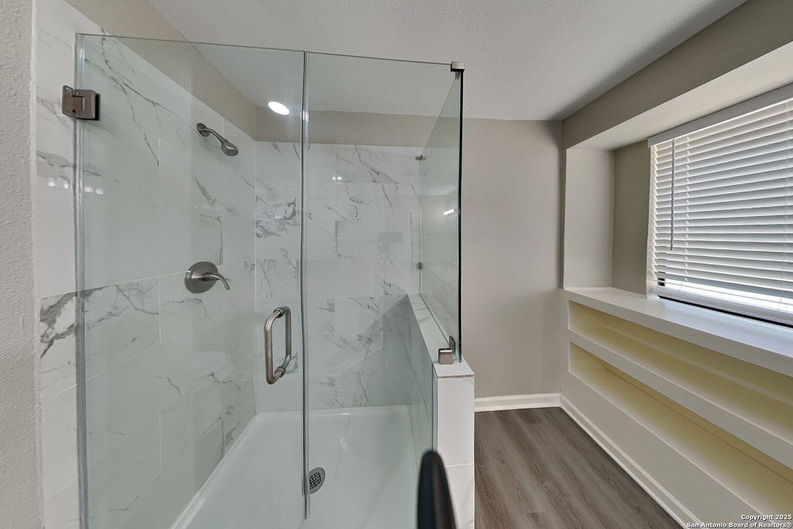 9122 Autumn Storm San Antonio TX 78254