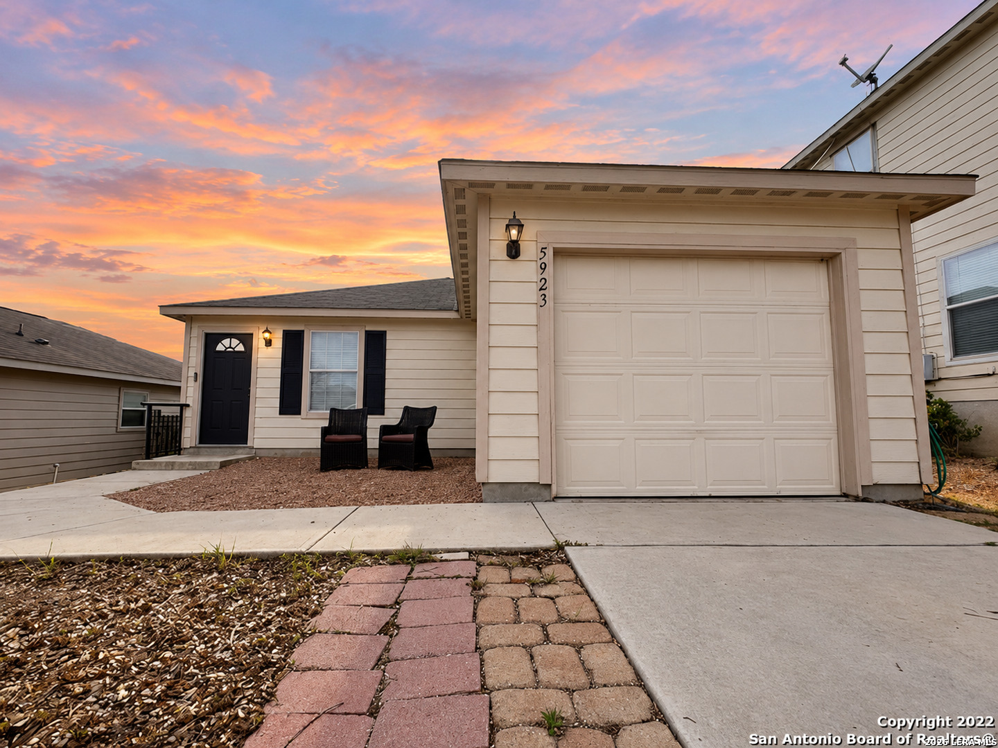 5923 Fox Canyon San Antonio TX 78252