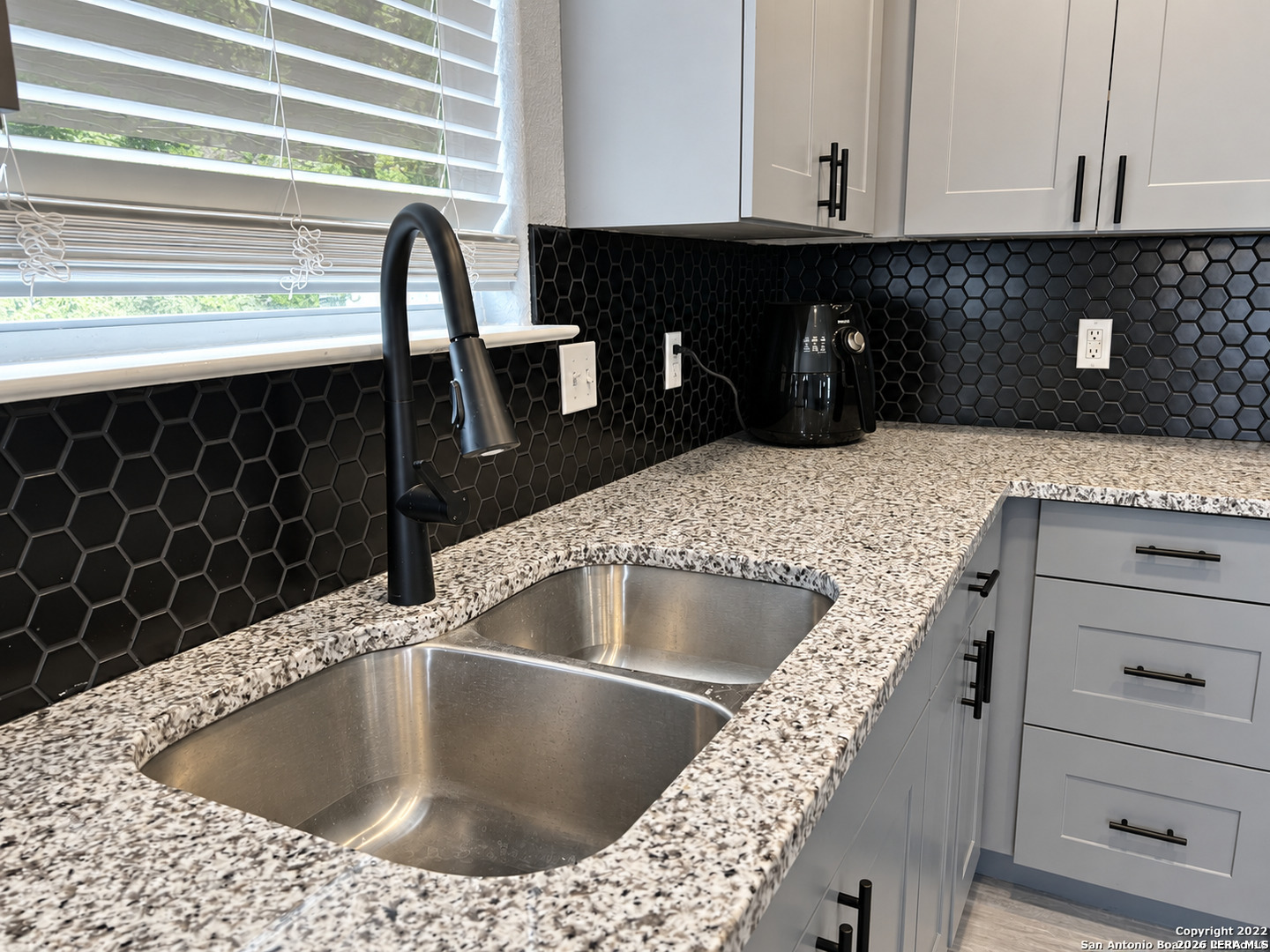 5923 Fox Canyon San Antonio TX 78252