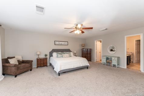 2961 White Pine Drive Schertz TX 78154