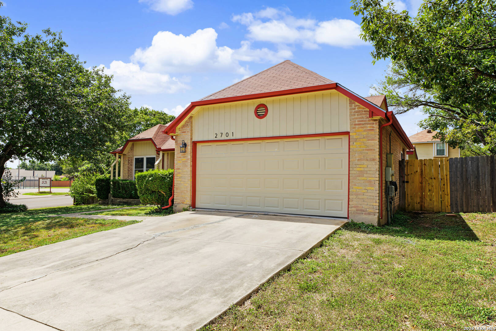 2701 Hillview Lane Schertz TX 78154