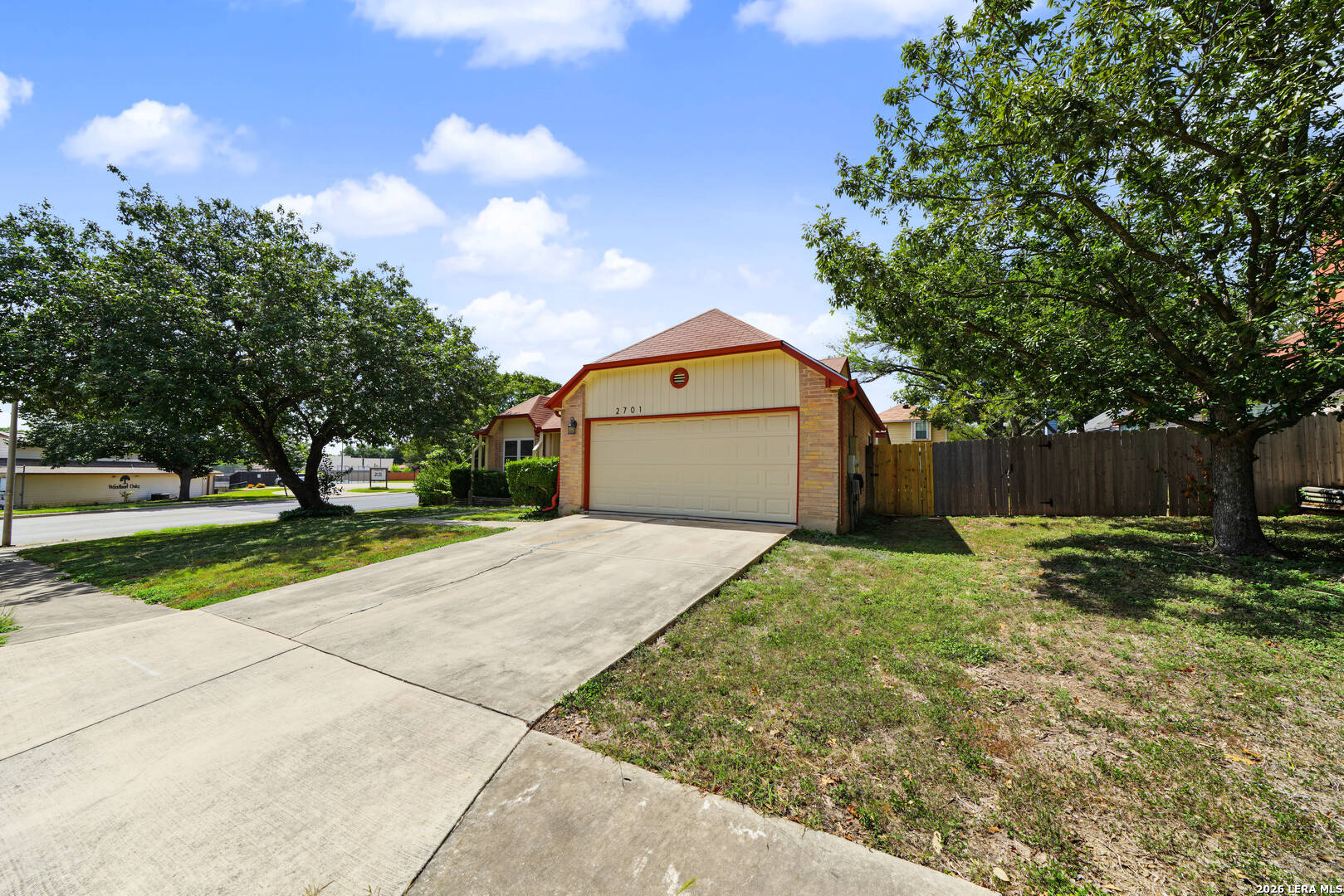 2701 Hillview Lane Schertz TX 78154