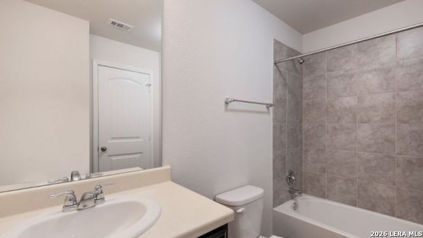 4815 Forward Swing San Antonio TX 78261