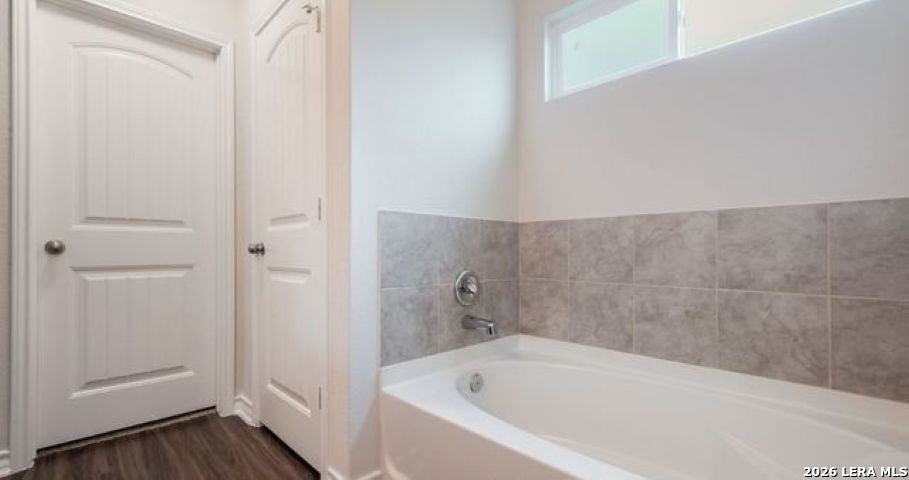 4815 Forward Swing San Antonio TX 78261