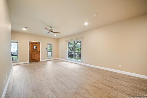635 Bluffside Drive New Braunfels TX 78130