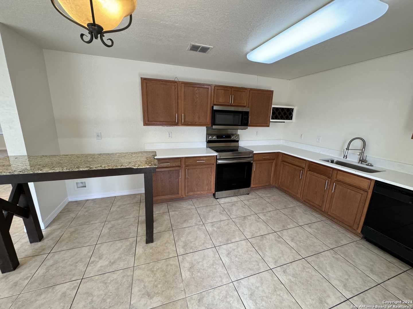9035 Sycamore Cove San Antonio TX 78245