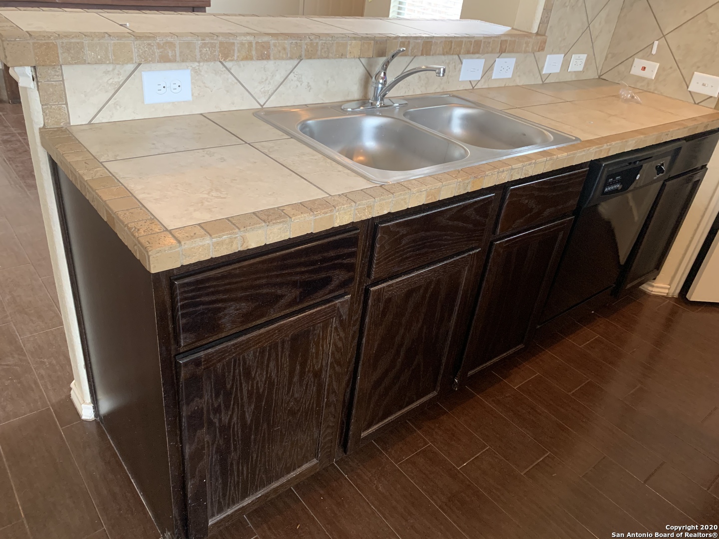553 Creekside Circle New Braunfels TX 78130