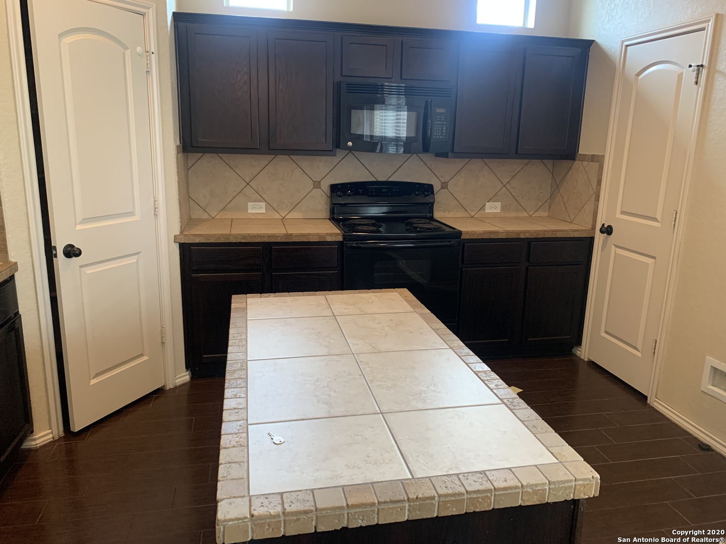 553 Creekside Circle New Braunfels TX 78130