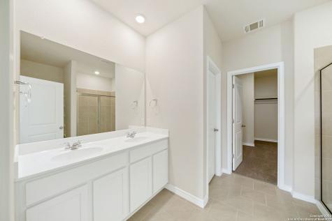 21266 Watercourse Way San Antonio TX 78266