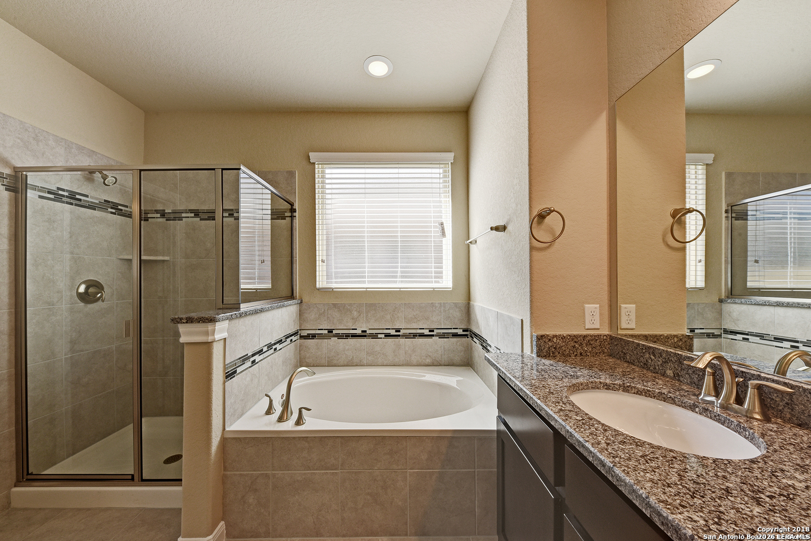 25772 Velvet Creek San Antonio TX 78255