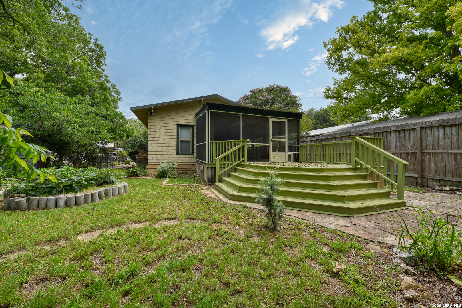 222 S Academy Avenue New Braunfels TX 78130