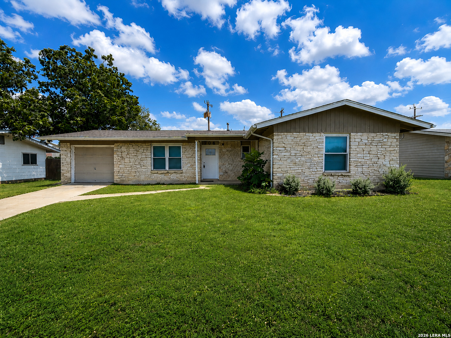 206 Balboa Drive Universal City TX 78148