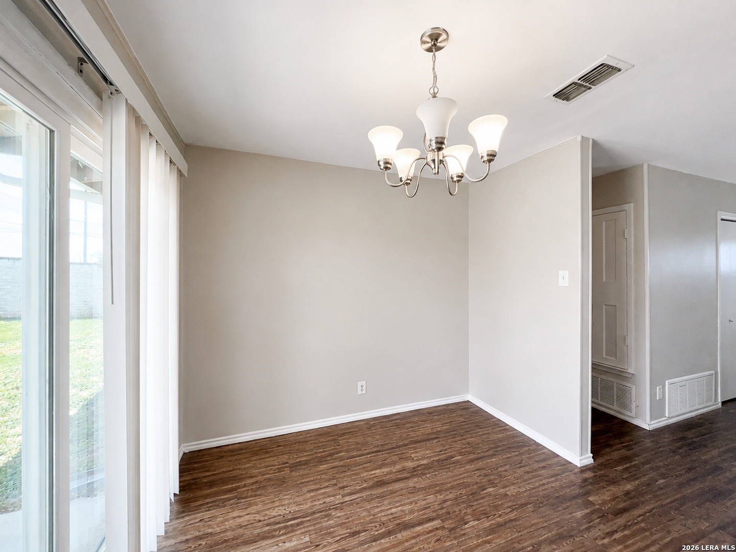 206 Balboa Drive Universal City TX 78148