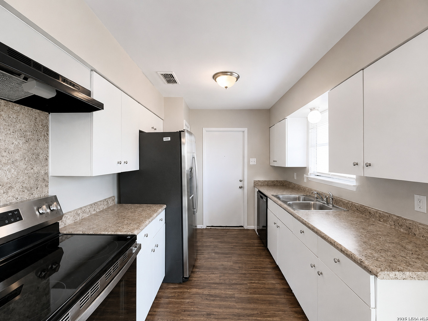 206 Balboa Drive Universal City TX 78148