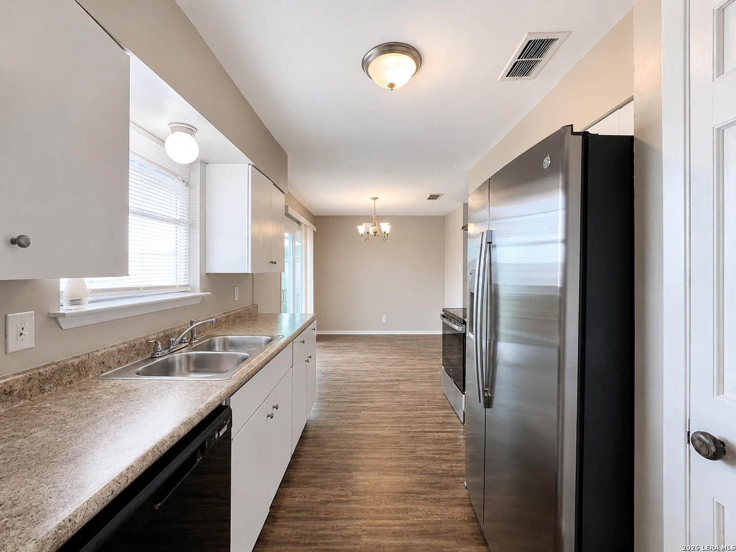 206 Balboa Drive Universal City TX 78148