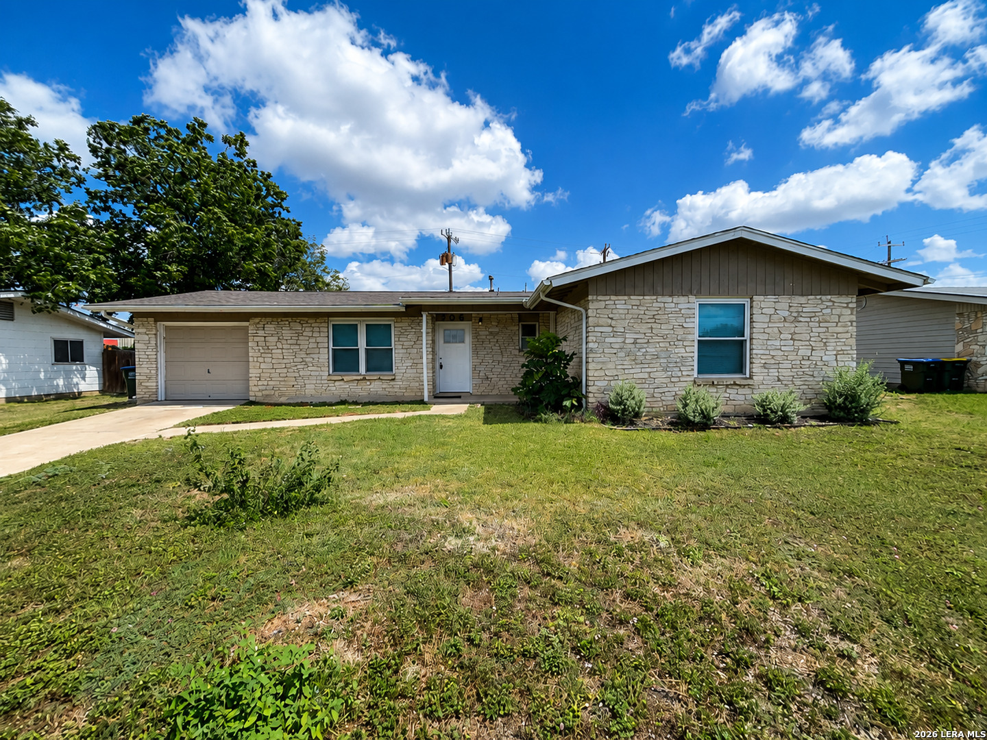 206 Balboa Drive Universal City TX 78148