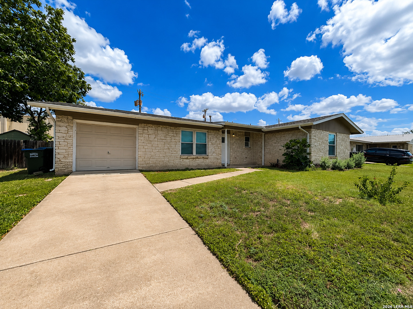 206 Balboa Drive Universal City TX 78148