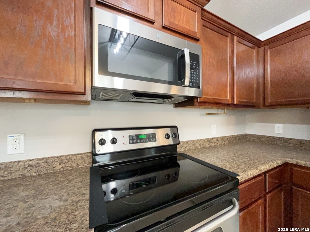 6121 Luckey Run San Antonio TX 78252