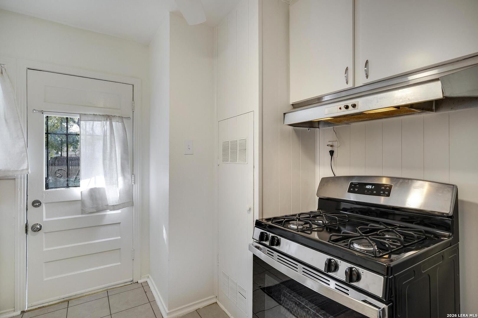 330 W Norwood Court San Antonio TX 78212