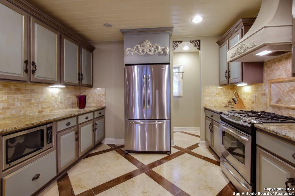 188 Claywell Drive Alamo Heights TX 78209