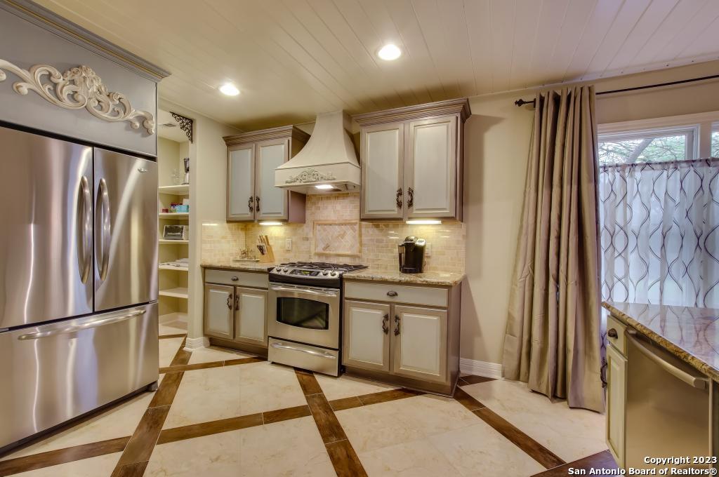 188 Claywell Drive Alamo Heights TX 78209
