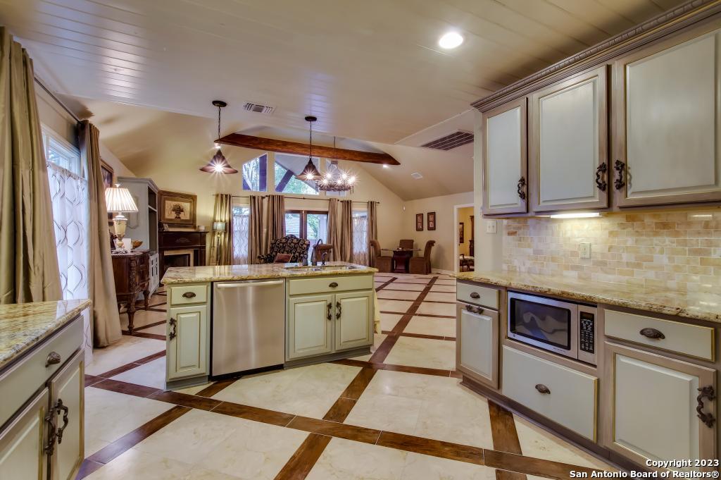 188 Claywell Drive Alamo Heights TX 78209
