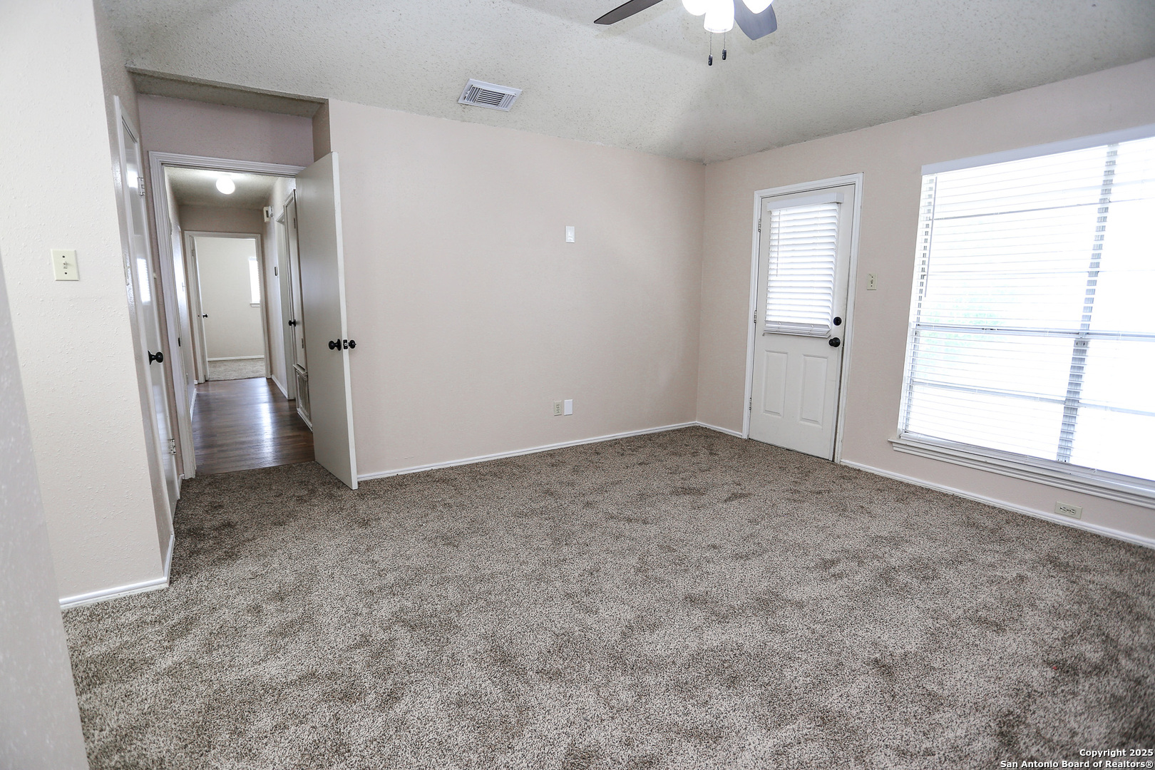 9515 Woodland Hills San Antonio TX 78250