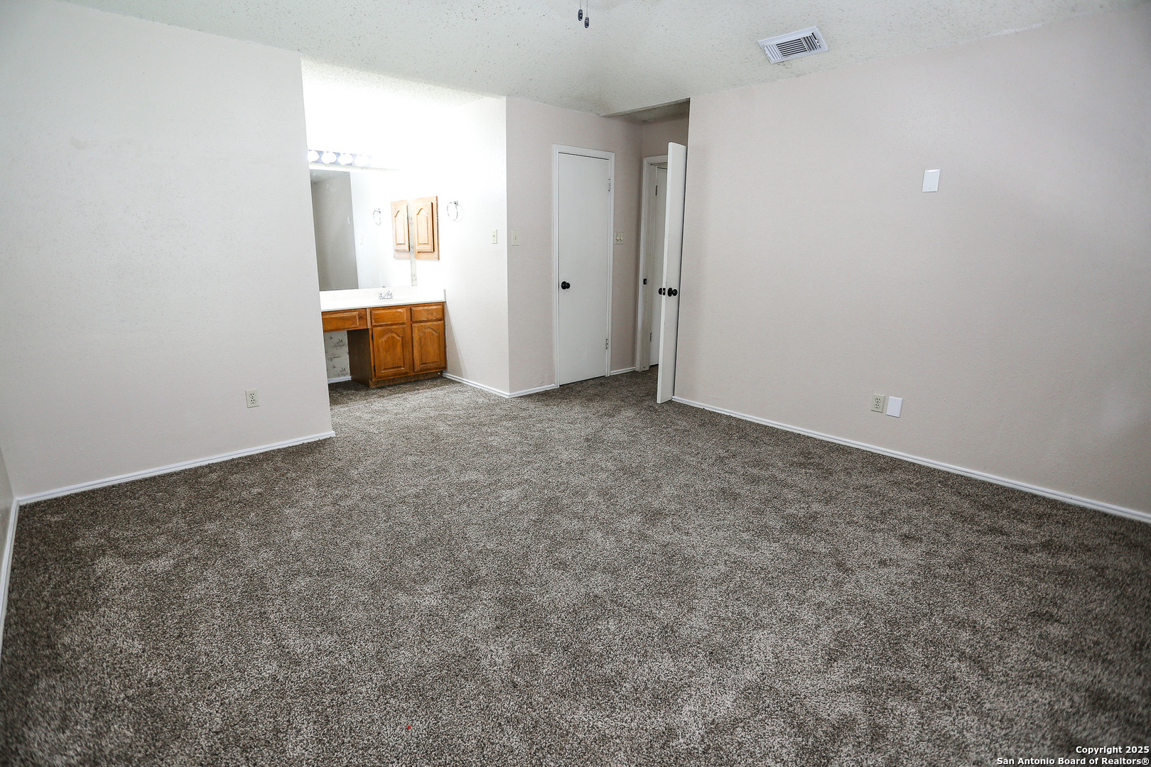 9515 Woodland Hills San Antonio TX 78250