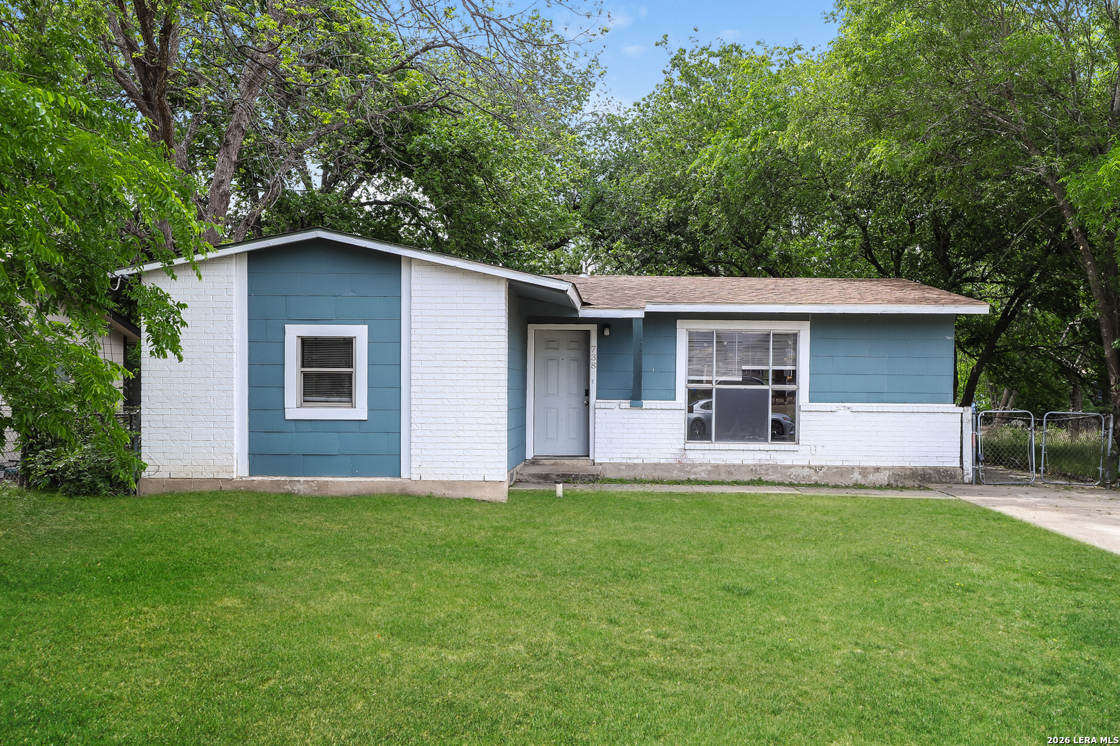 738 Sterling Drive San Antonio TX 78220