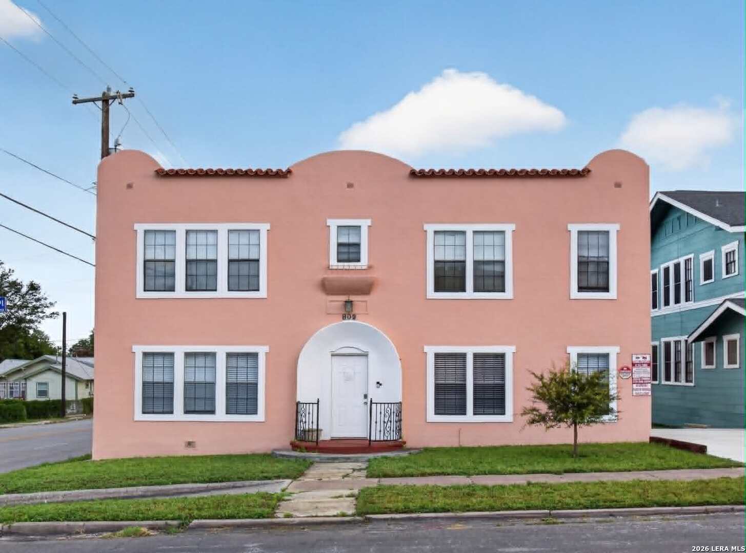 902 W Craig San Antonio TX 78201
