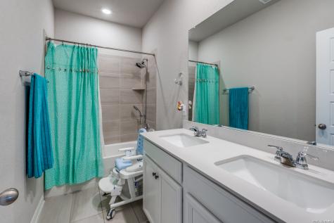 344 Quinton Bend Cibolo TX 78108