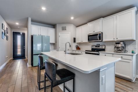 344 Quinton Bend Cibolo TX 78108