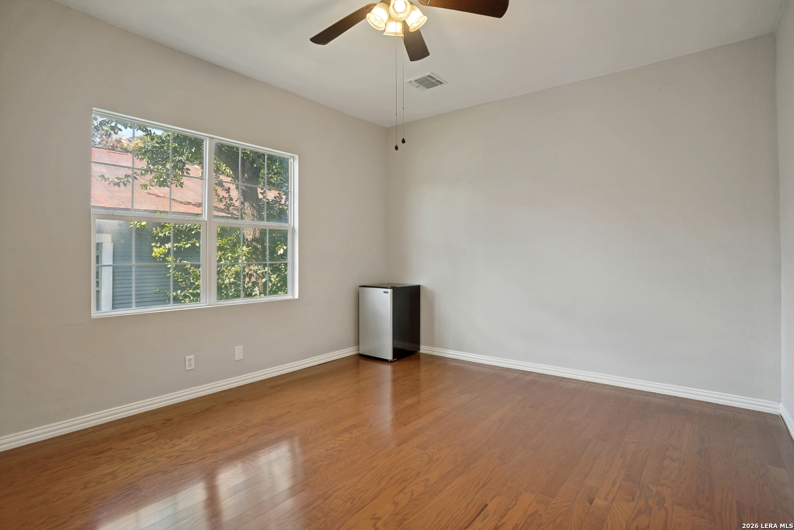 2219 N Flores Street San Antonio TX 78212