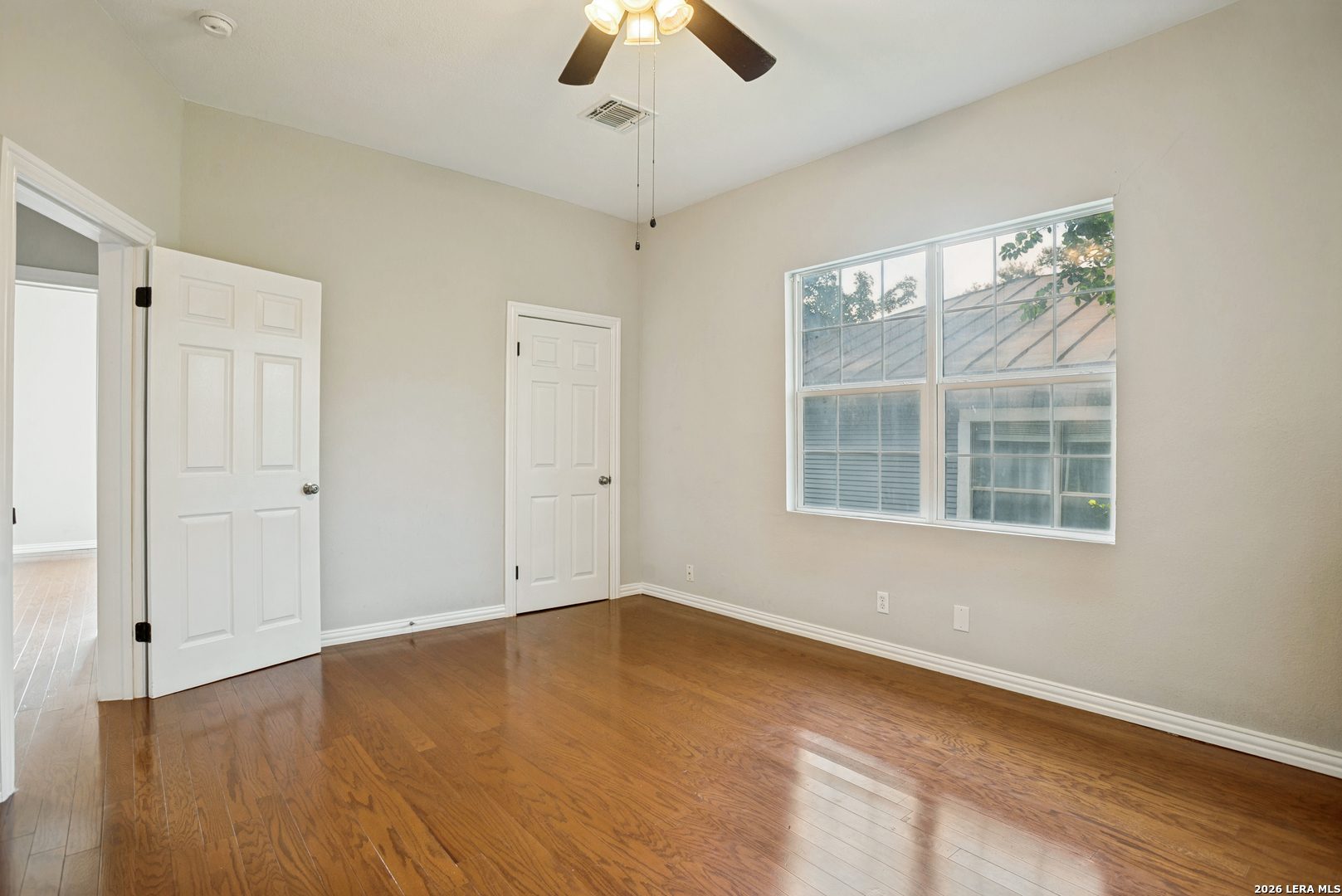 2219 N Flores Street San Antonio TX 78212