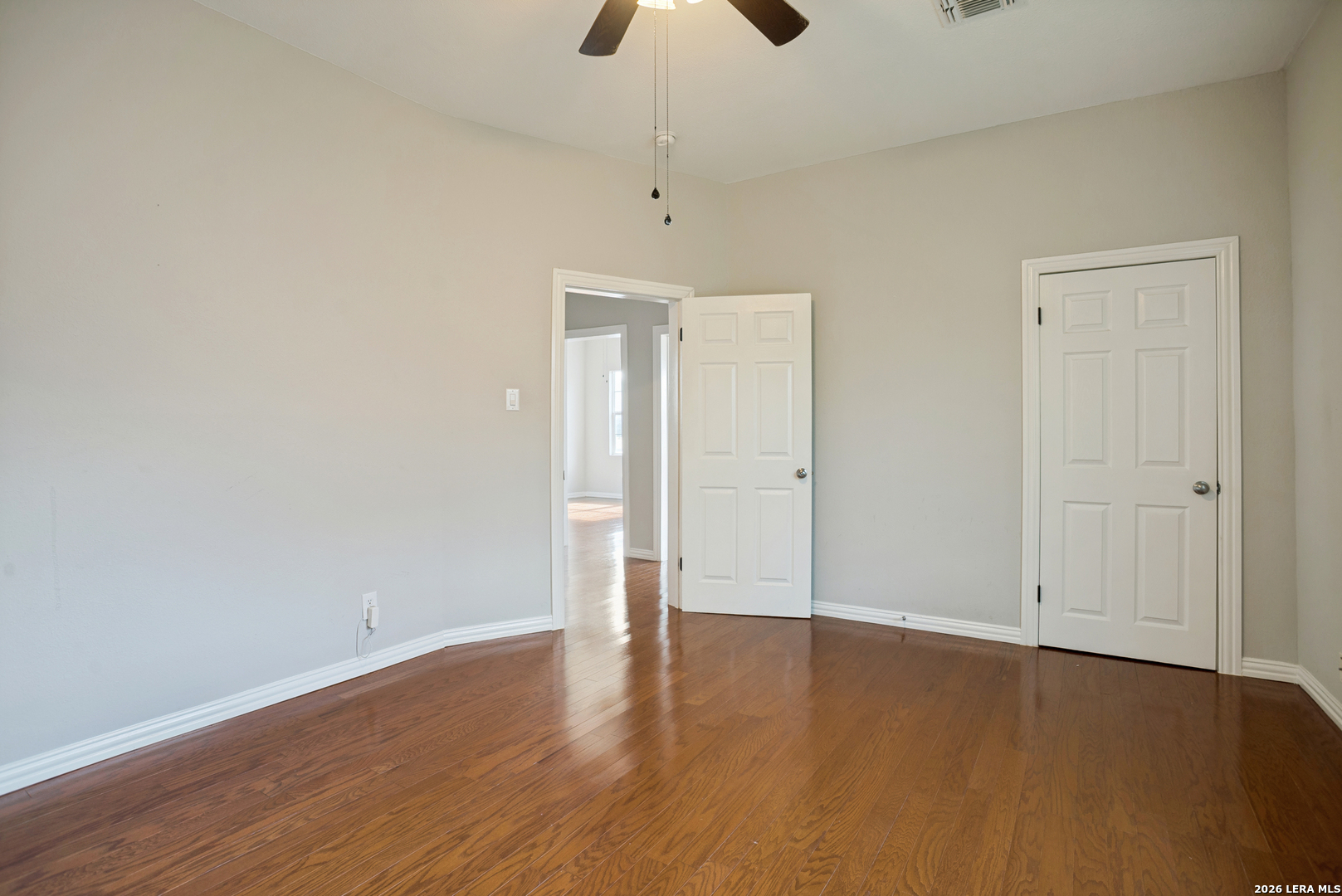 2219 N Flores Street San Antonio TX 78212