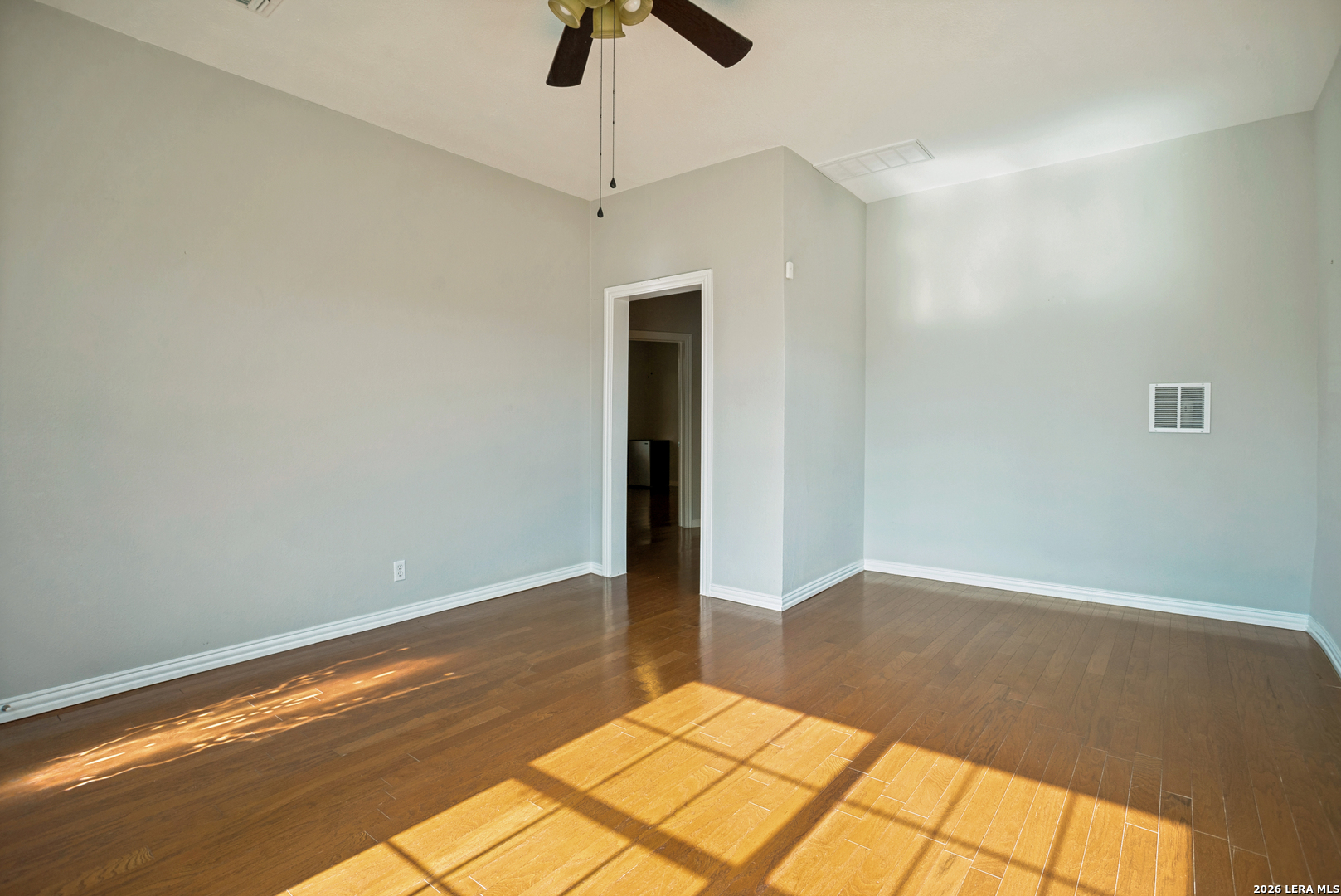2219 N Flores Street San Antonio TX 78212
