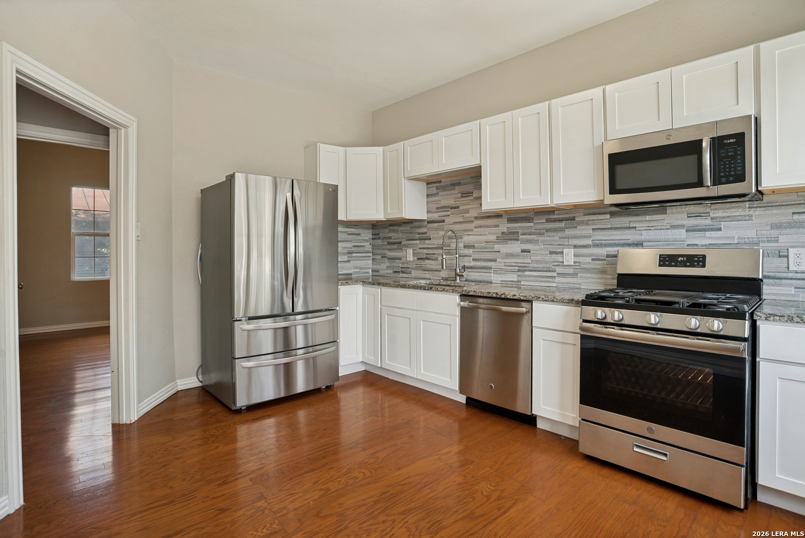 2219 N Flores Street San Antonio TX 78212