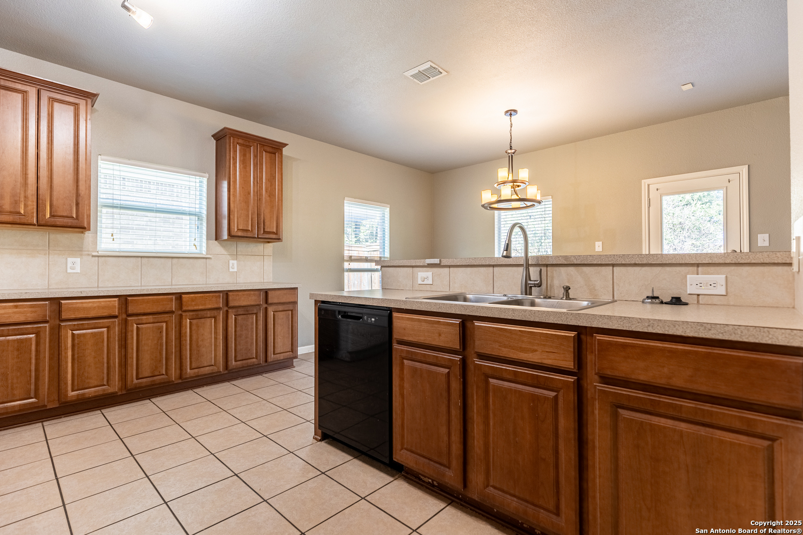 7535 Kings Spring San Antonio TX 78254