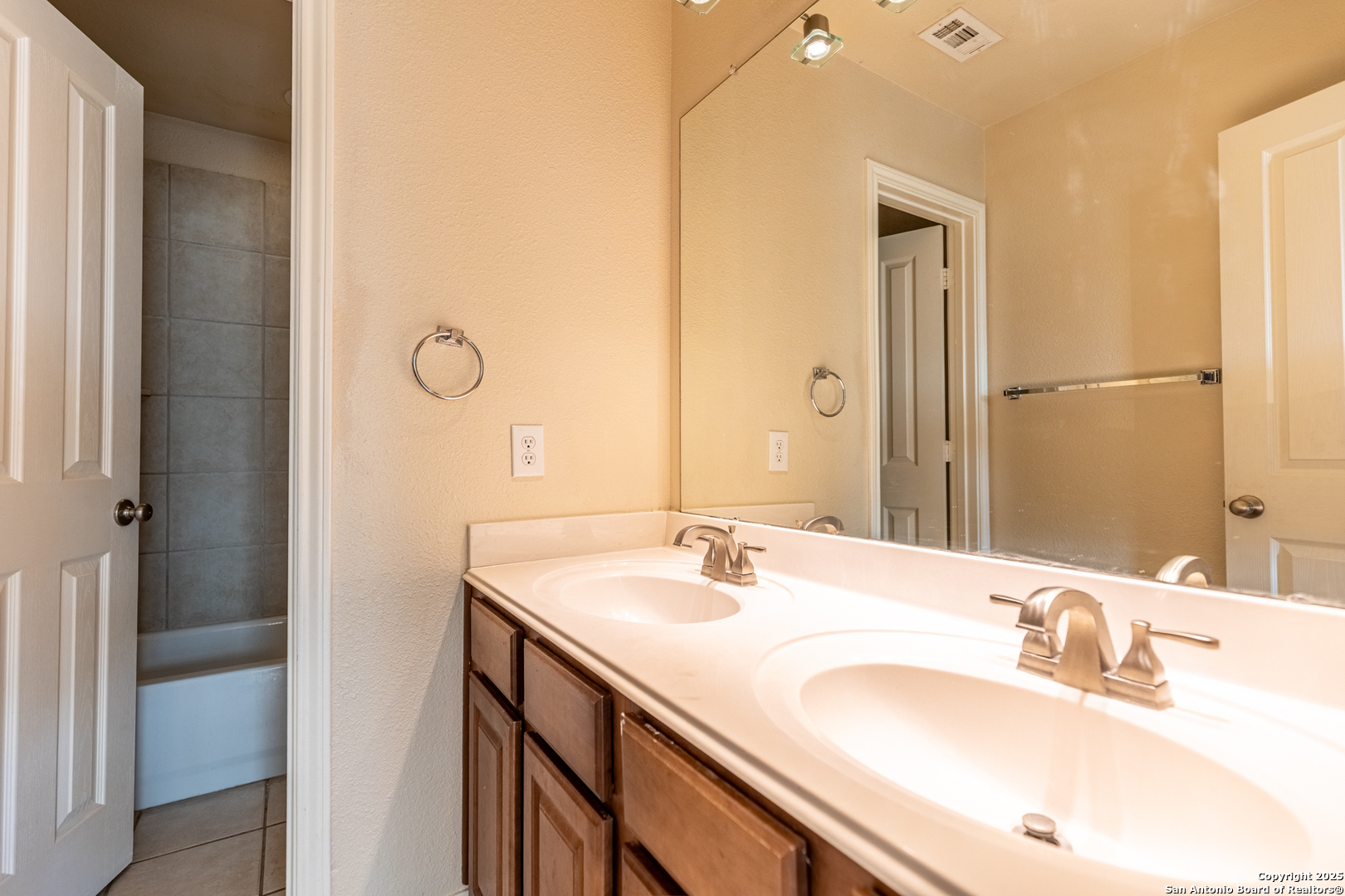 7535 Kings Spring San Antonio TX 78254
