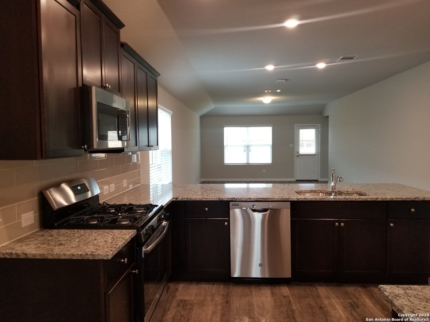 6035 Akin Place San Antonio TX 78261