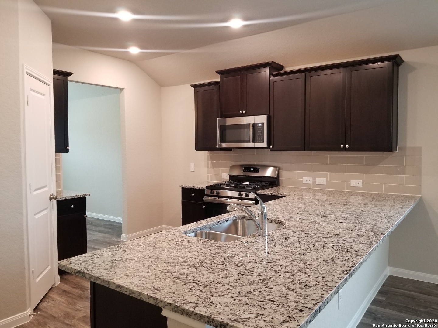6035 Akin Place San Antonio TX 78261