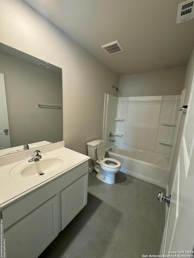 527 Indian Blossom San Antonio TX 78219