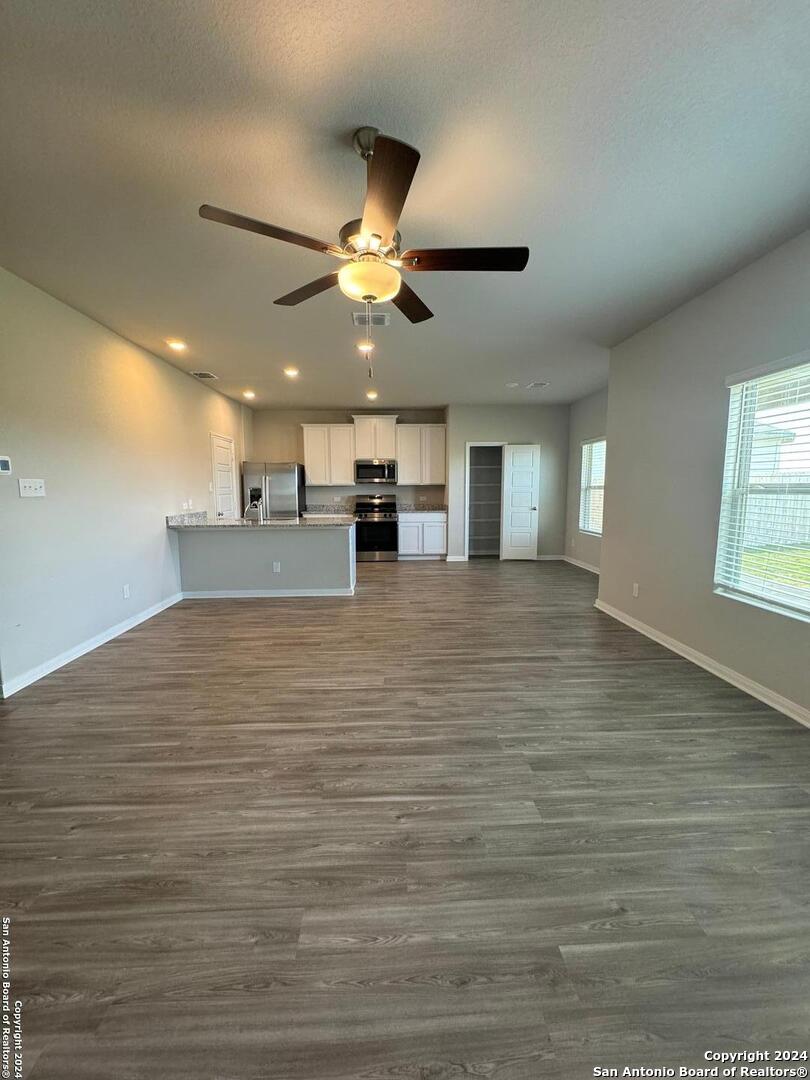 527 Indian Blossom San Antonio TX 78219