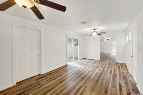 343 Blaze San Antonio TX 78218