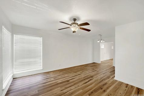 343 Blaze San Antonio TX 78218