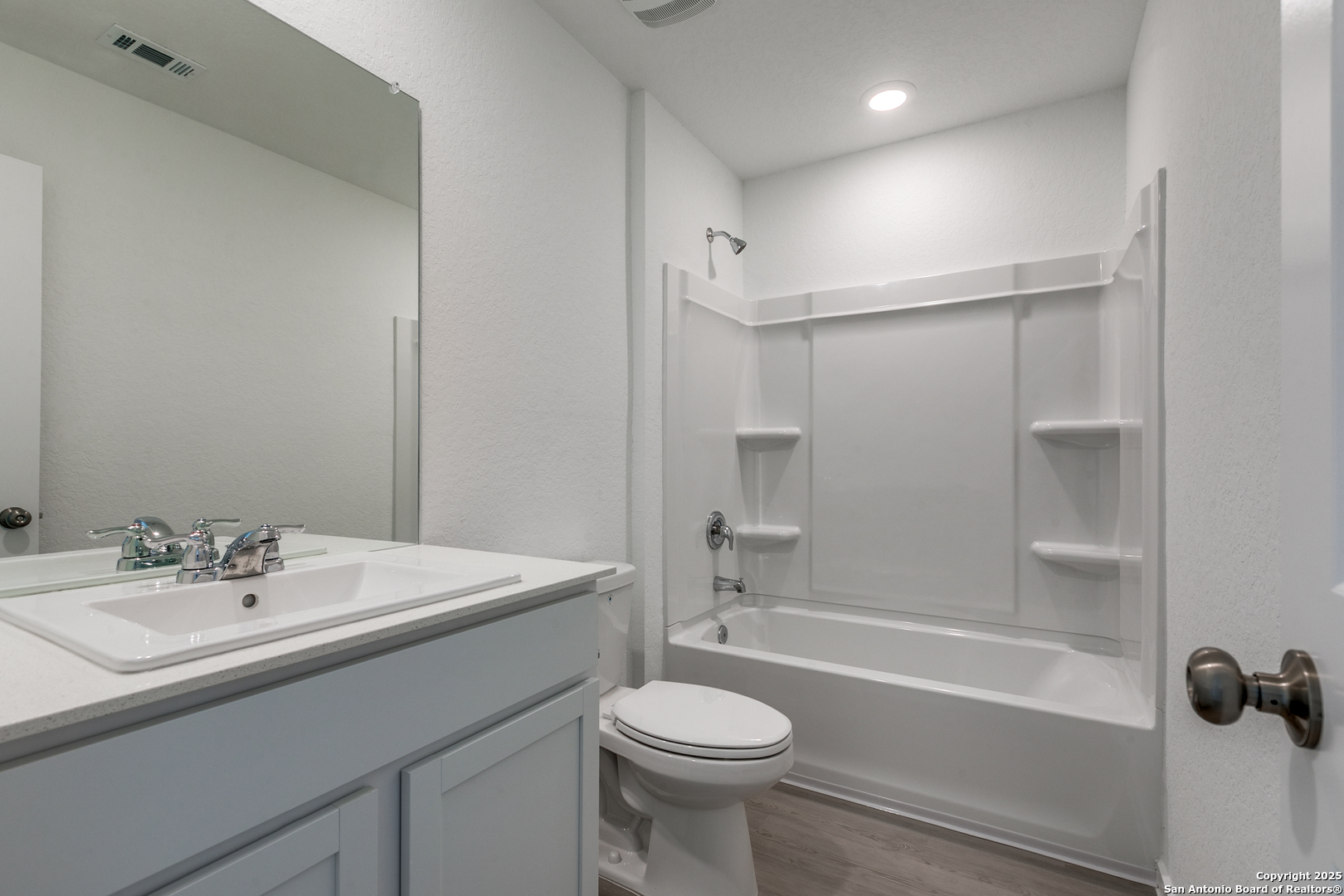14119 Enfield Falls San Antonio TX 78245